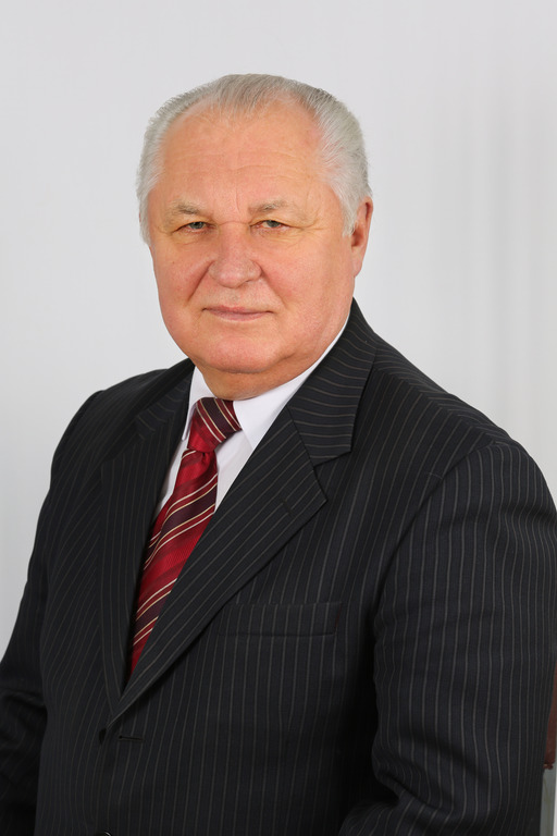 Юрий Николаевич Петров